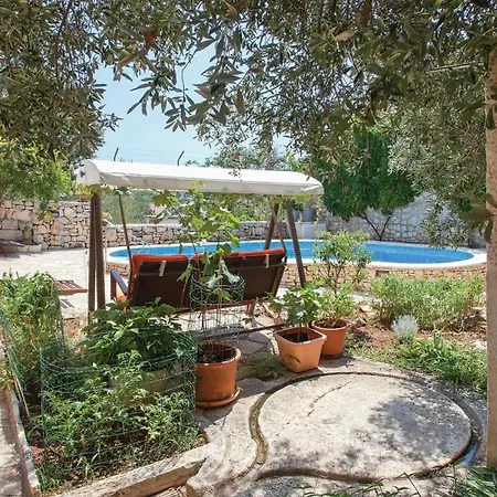 Vicina * Milna (Brac)
